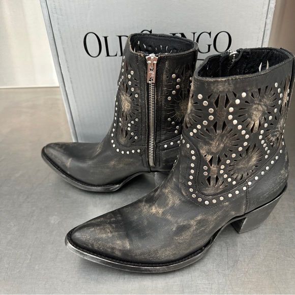 Old Gringo Reeve laser cut studded boots in burnished black leather. New in box! - Picture 1 of 10